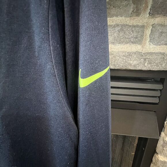 Seattle Seahawks Youth Nike Dri-Fit Tee Size XL - Picture 5 of 6